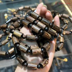 Vòng-Tay-Trầm-Hương-Sánh-Chìm-10Li-Đốt-Trúc-2